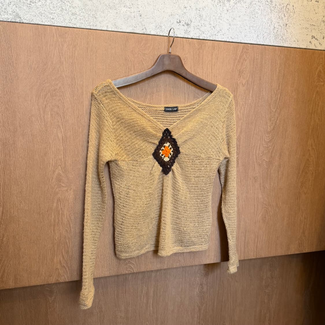 빈티지 브이넥 니트 크로셰 짜임 디테일 베이지 상품이미지5