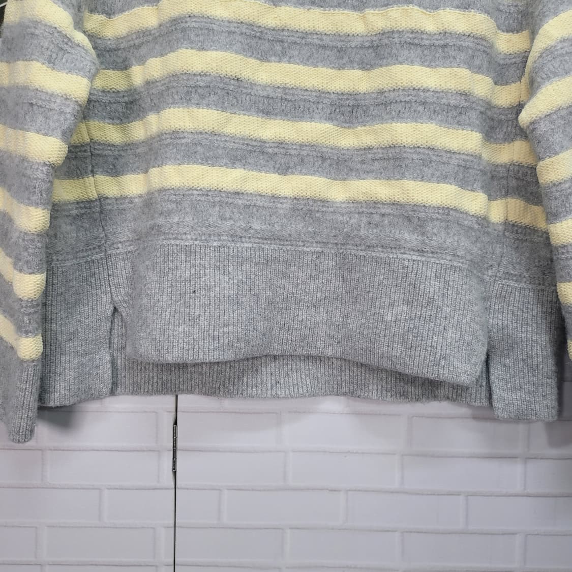 2024년 한섬 시스템 스트라이프 크롭 니트 스웨터 F(90)사이즈 상품이미지3