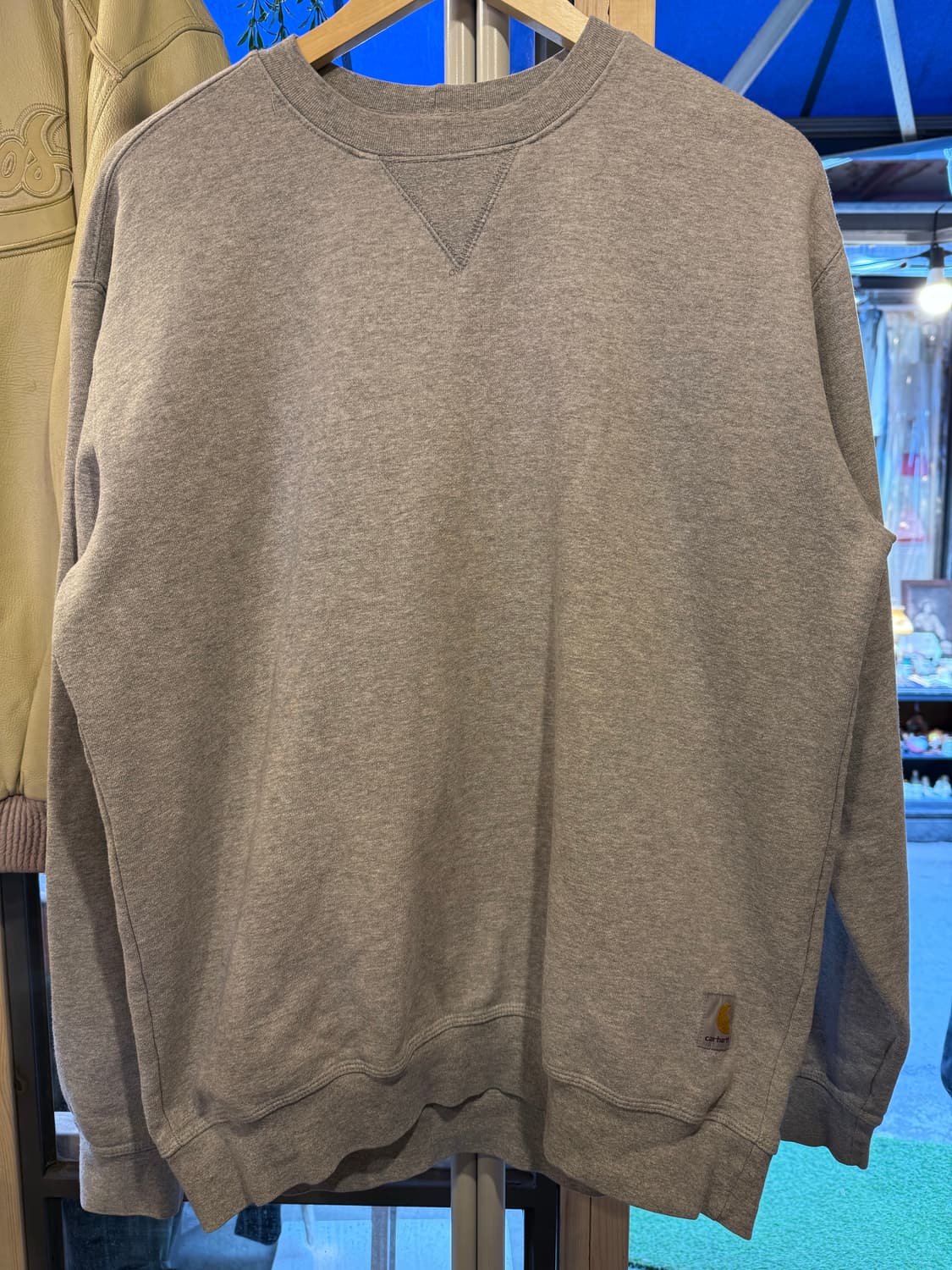 칼하트 그레이 맨투맨 상품이미지1