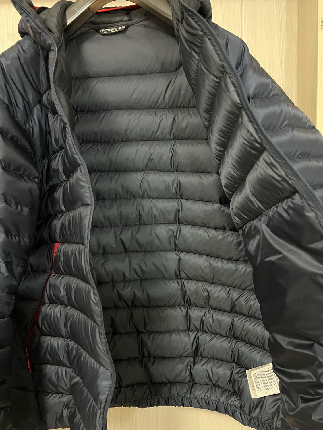 아크테릭스 세륨 LT 패딩 네이비 XXL(설명참조) 상품이미지3