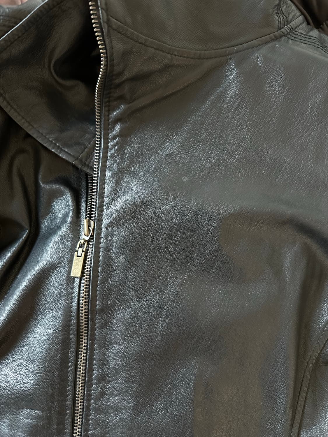 비대칭 사선 레더 자켓 상품이미지5