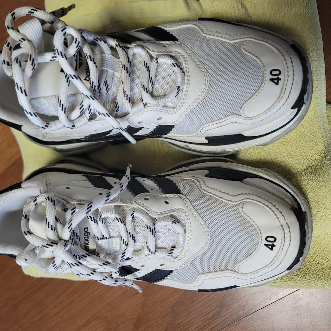 발렌시아가 아디다스 콜라보 스니커즈 상품이미지5