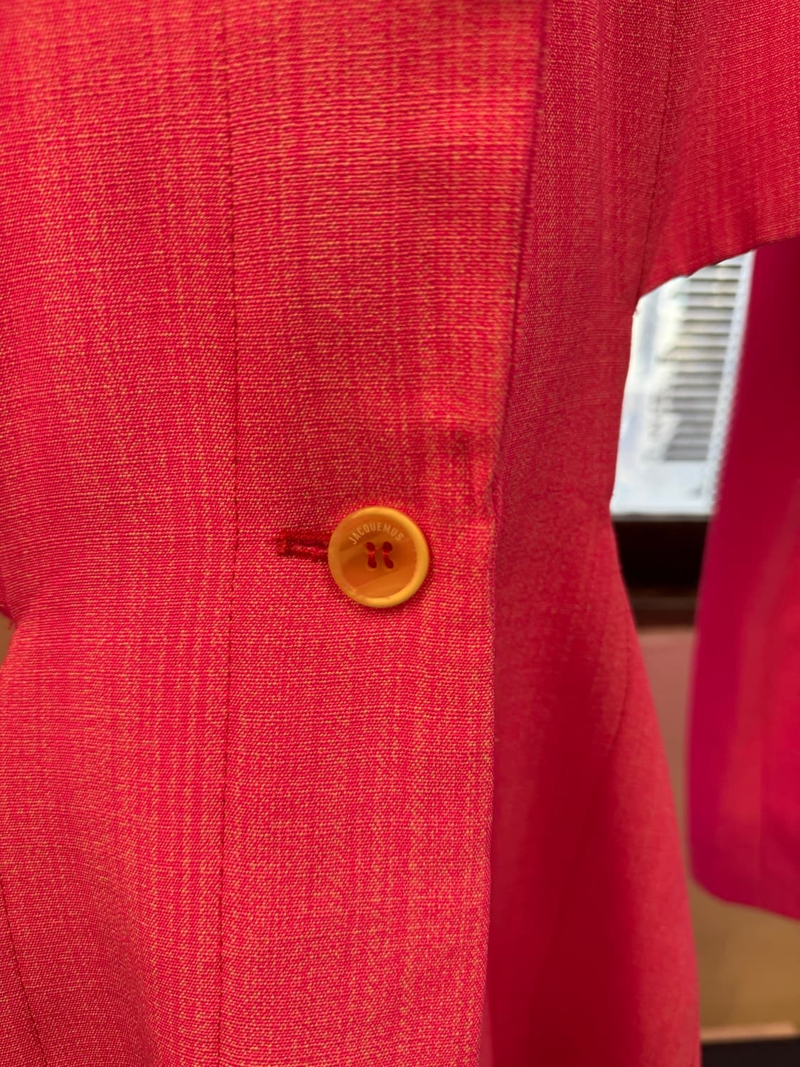 자크뮈스 르 라피아 컷 아웃 블레이저 드레스 (2023ss) 상품이미지4