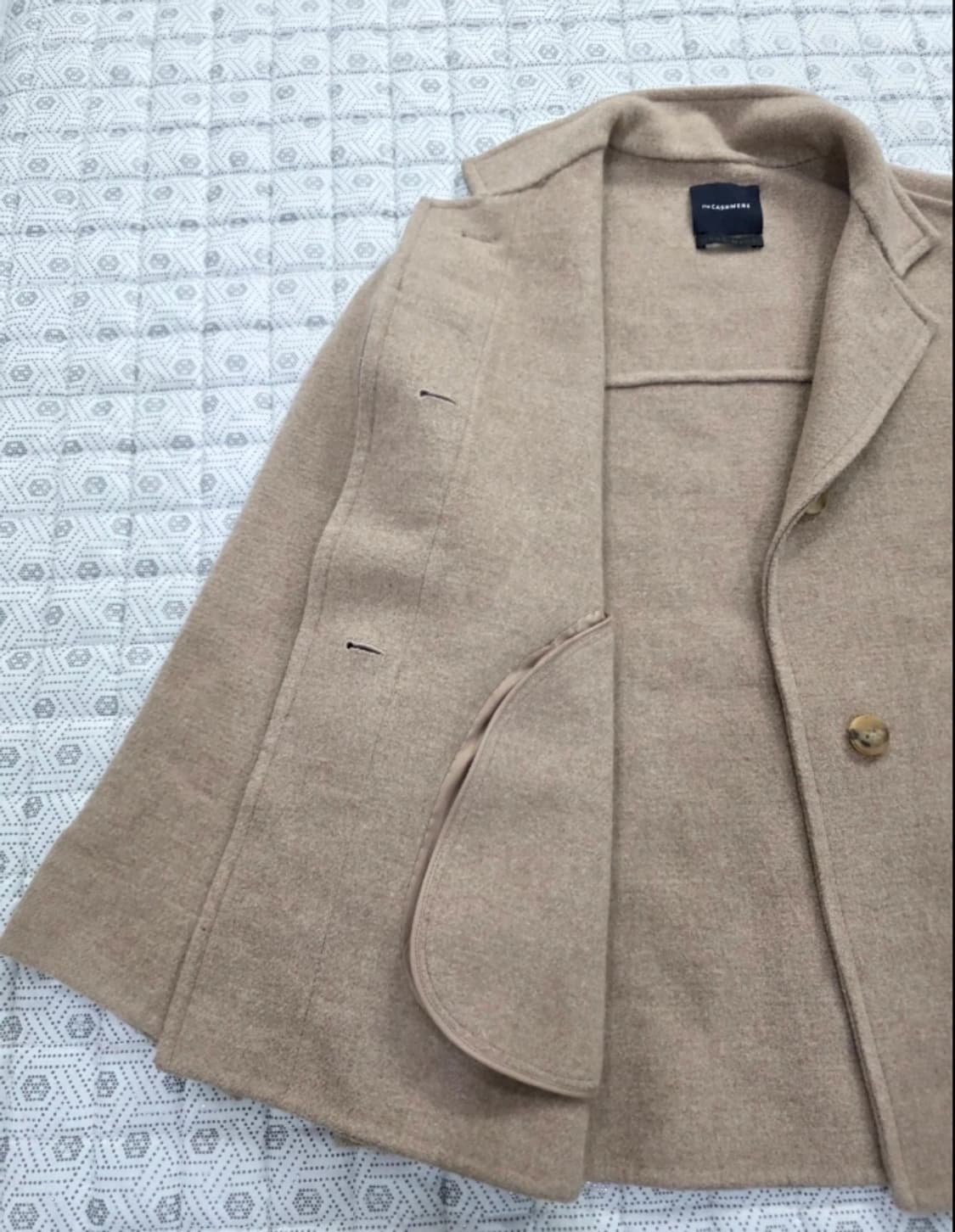 더캐시미어 The CASHMERE 핸드메이드 케이프 코트 ~free 상품이미지3