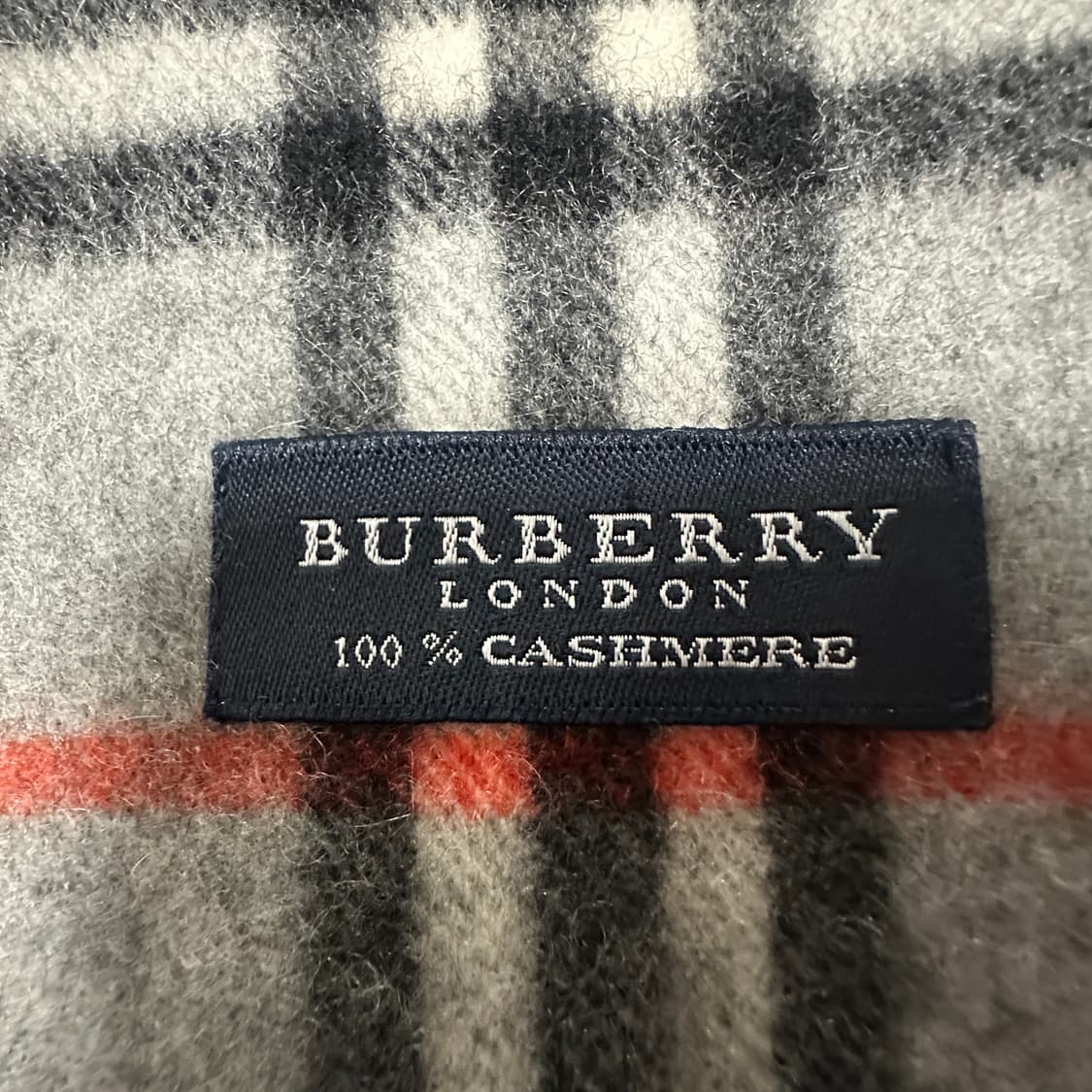 BURBERRYS cashmere 100% muffler 상품이미지2