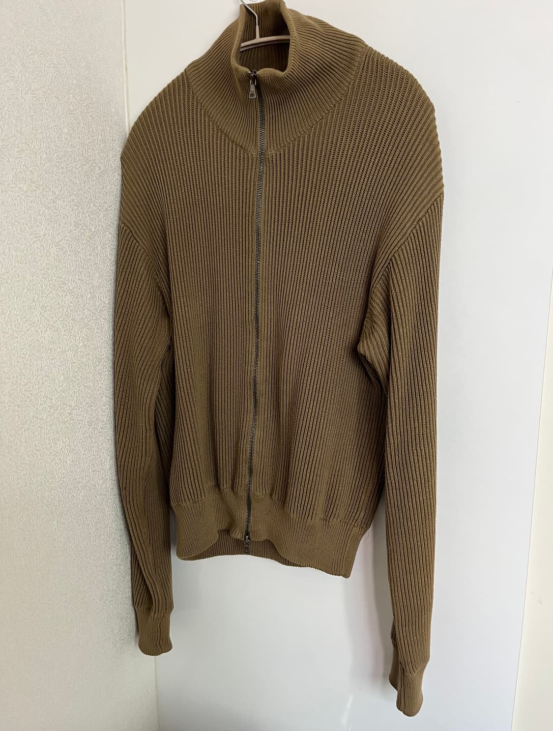 프라다 집업 상품이미지1