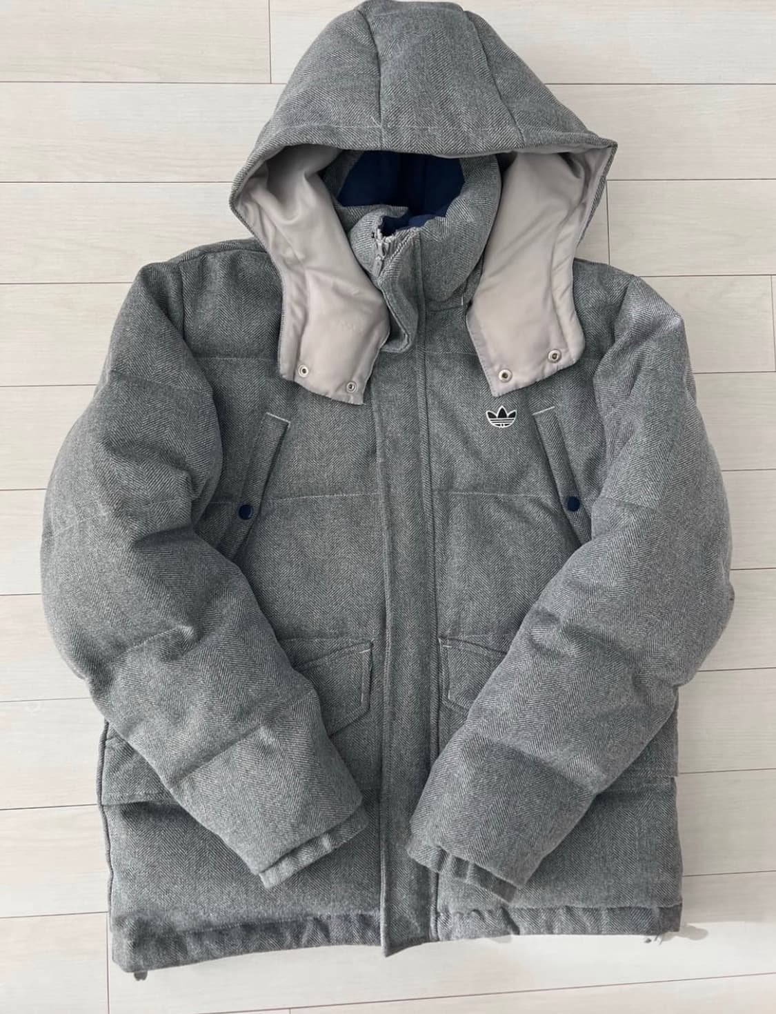 아디다스 헤링본 후드 다운 패딩 점퍼 상품이미지1