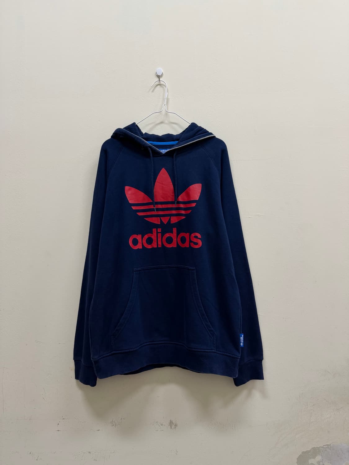 아디다스 빅로고 남빨 후드티 상품이미지1