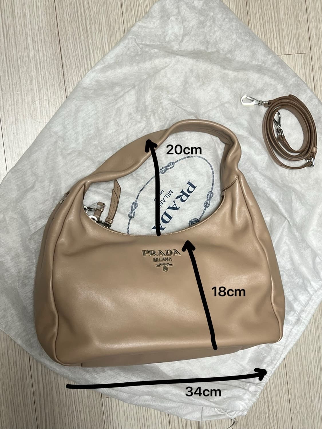 프라다 메탈 로고 카프스킨 레더 투웨이백 상품이미지10