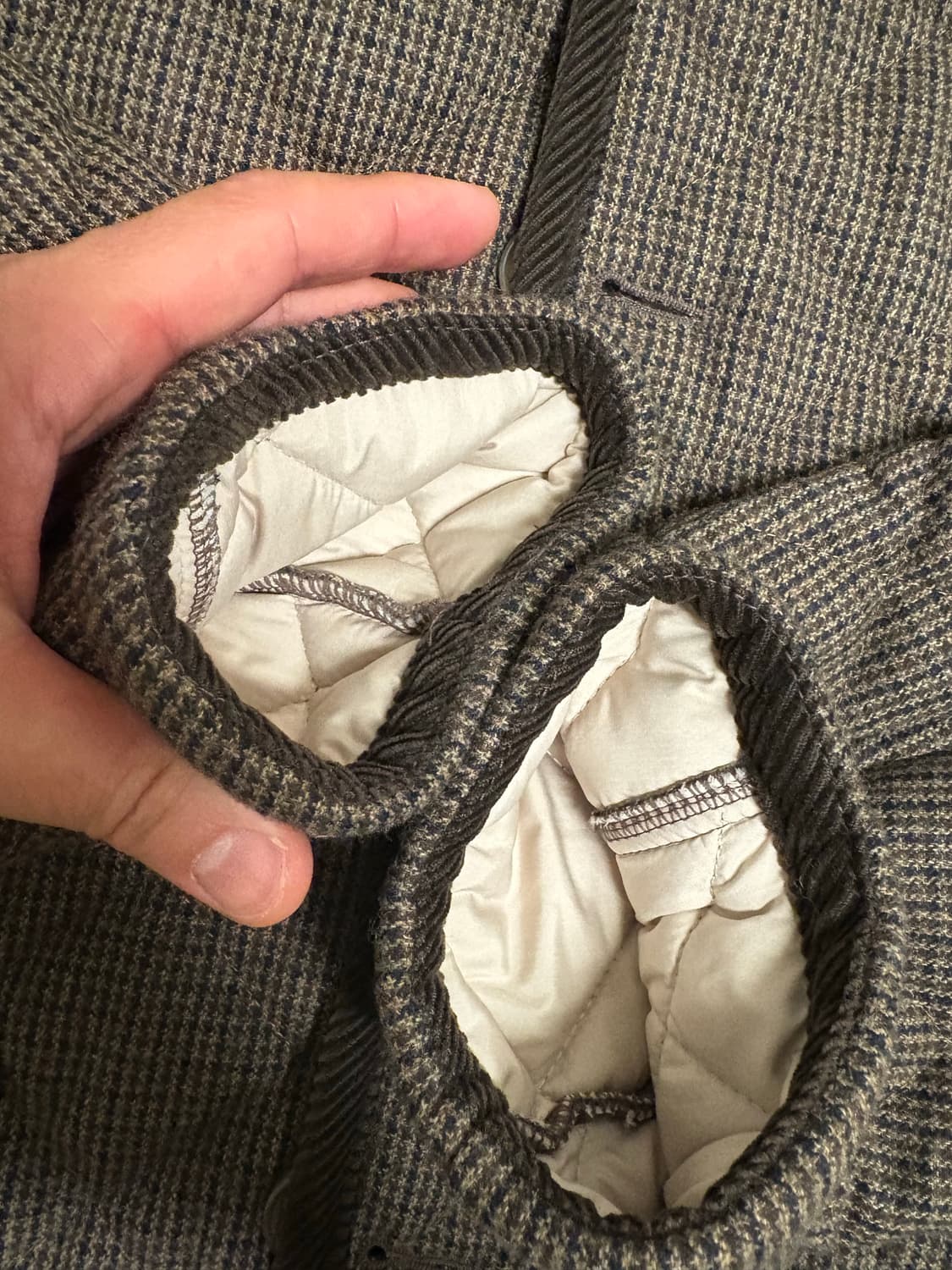 부기홀리데이 퀼팅자켓 팝니다. 상품이미지4