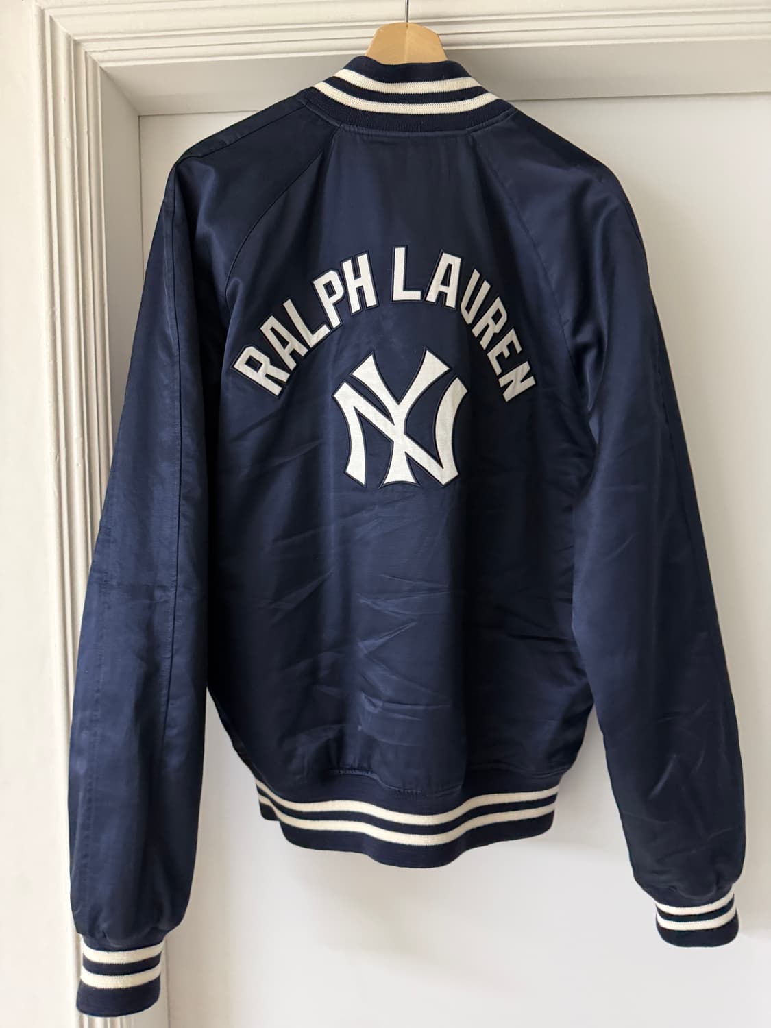 폴로 랄프로렌 양키스 새틴 바시티 L 상품이미지2