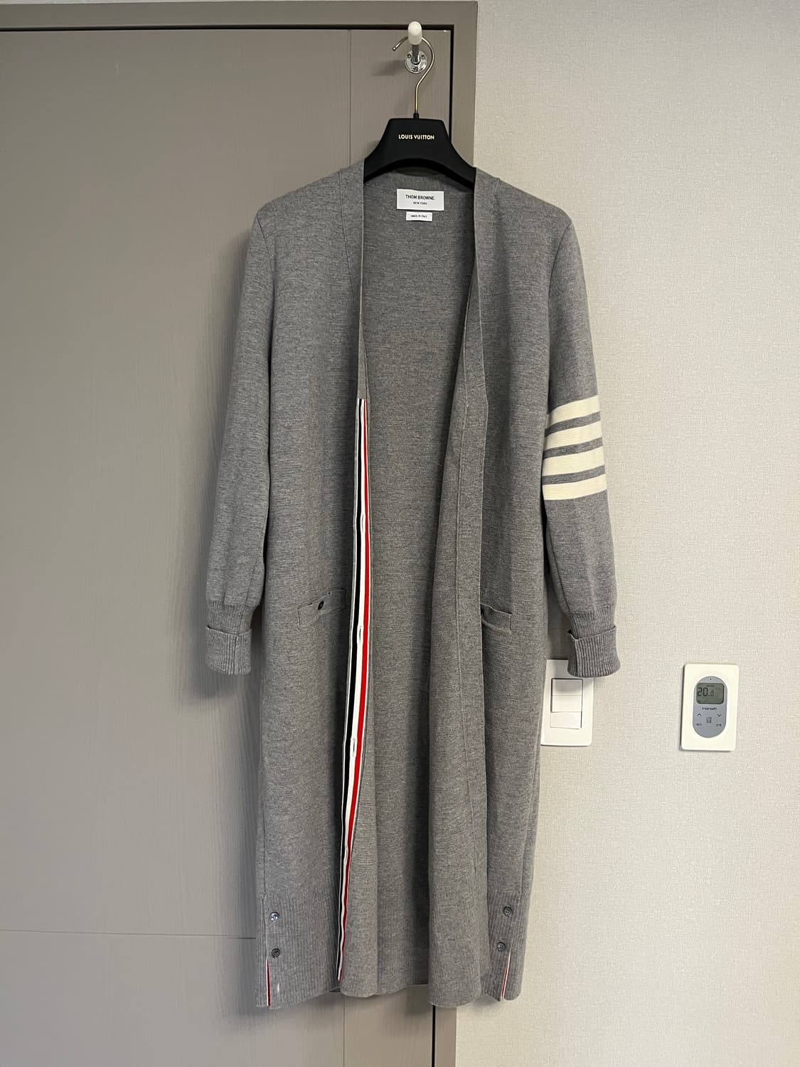 톰브라운 울 밀라노 스티치 4바 브이넥 롱 가디건 상품이미지1