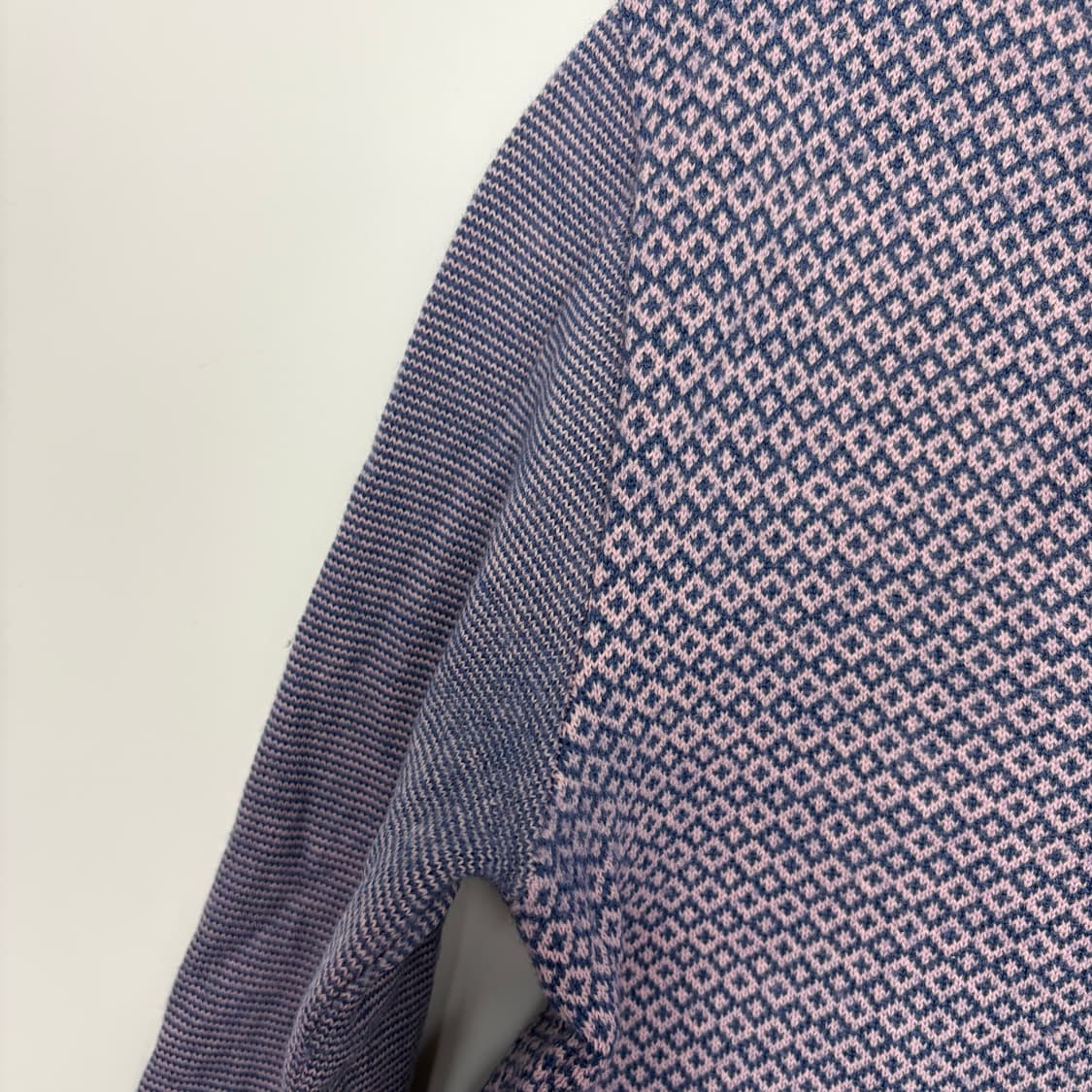 마크제이콥스 브이넥 니트 티셔츠 상품이미지5