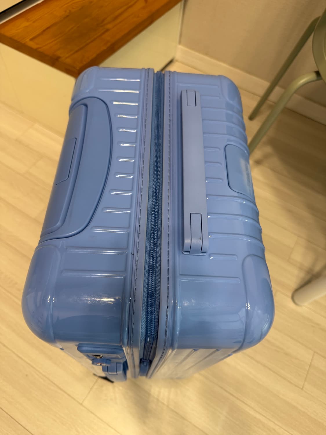 리모와 에센셜 캐빈 상품이미지5