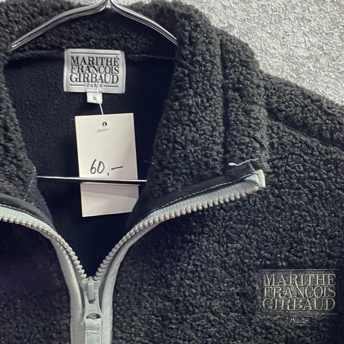 마리떼 프랑소와 저버 블랙 투웨이 플리스 집업 B3589 상품이미지3