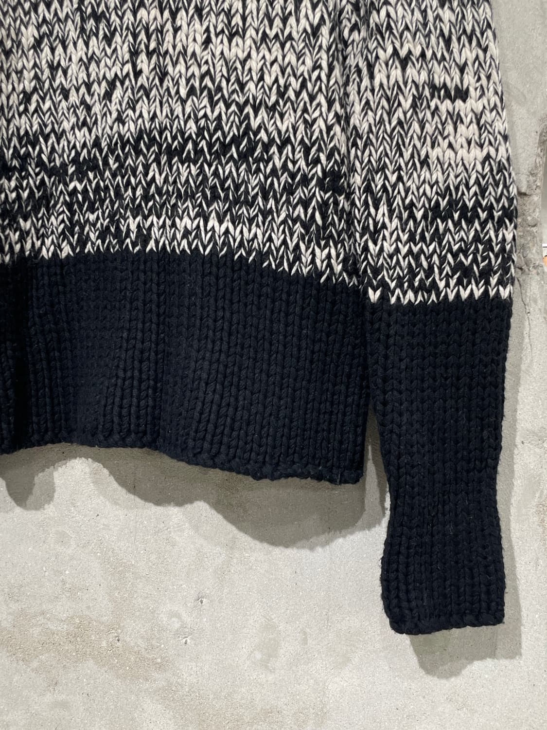 돌체 앤 가바나 모크넥 배색 스웨터 상품이미지5