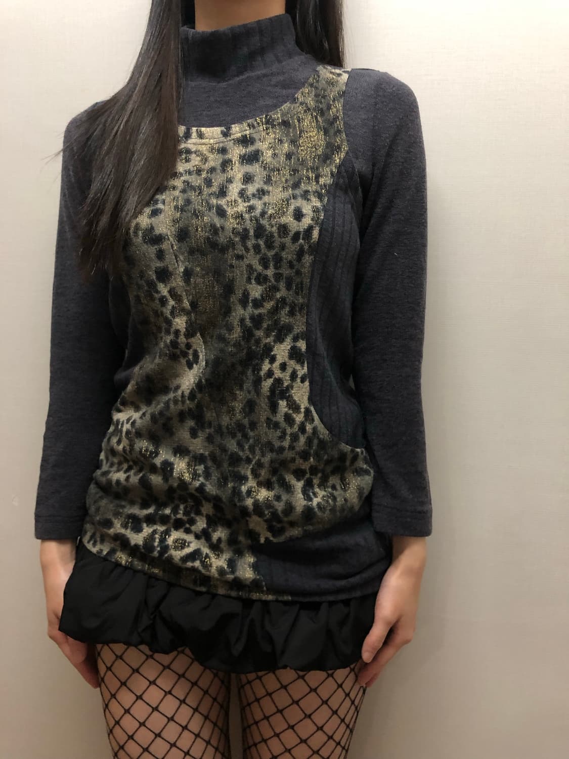 빈티지 그레이 레오파드 터틀넥 니트 상품이미지3