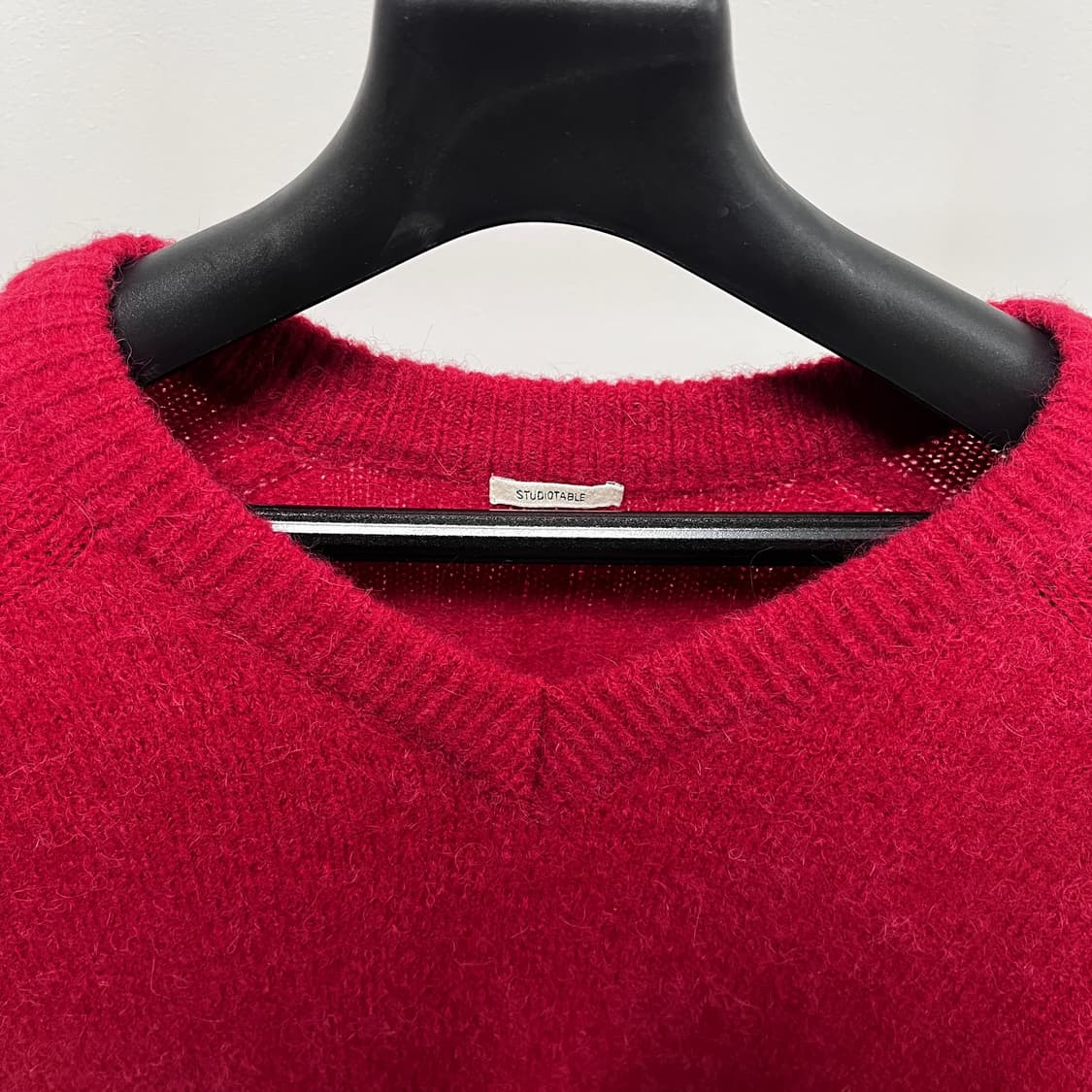 STUDIOTABLE 브이넥 니트 상품이미지3