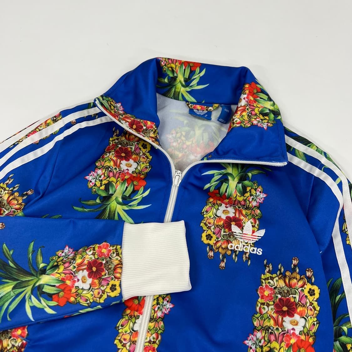 아디다스 빅로고 트랙탑 상품이미지2