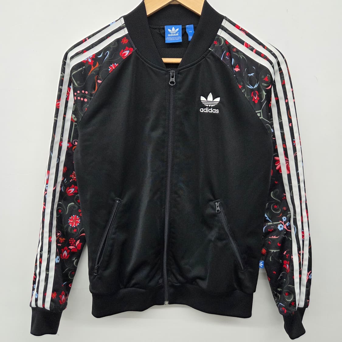 아디다스져지 블랙 플라워 트랙탑 여성s 상품이미지2