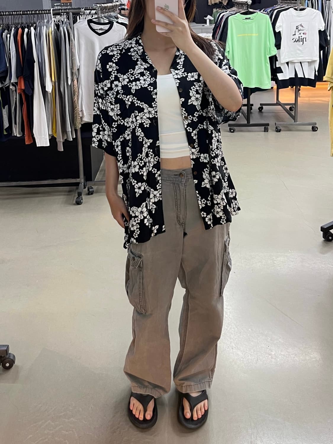 하와이안셔츠 칼하트 카고팬츠 코디 상품이미지1
