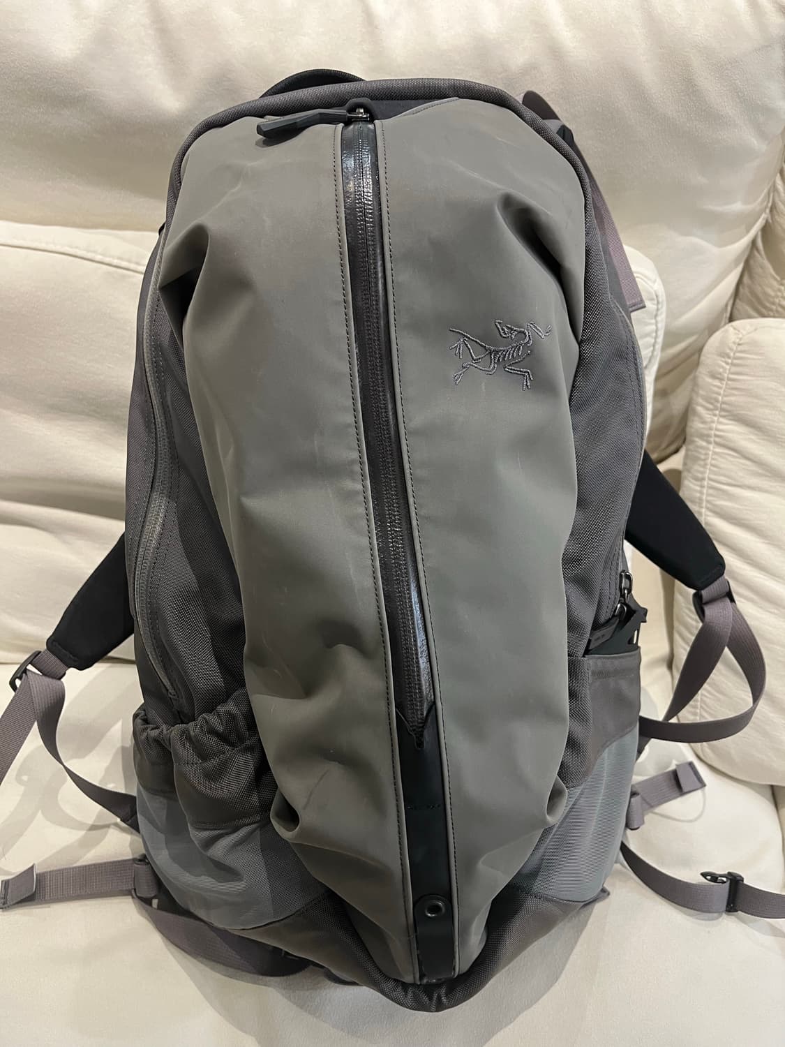 아크테릭스 아로 22 클라우드 색상 상품이미지1