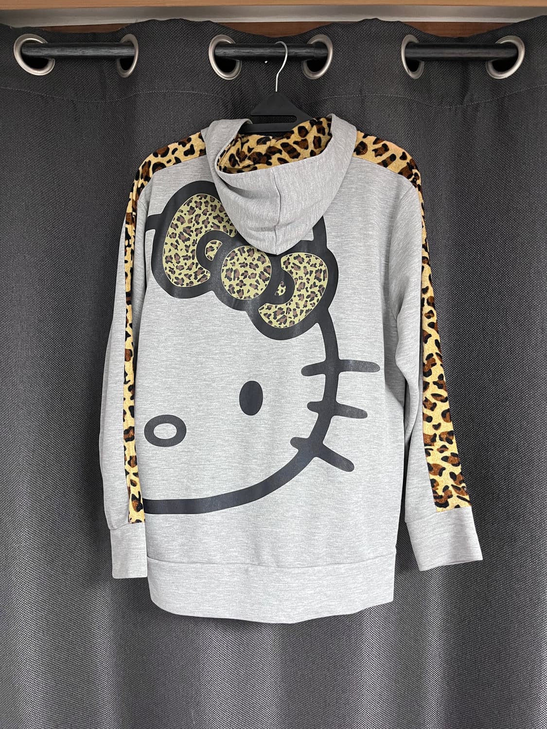 헬로키티 레오파드 후드집업 상품이미지2