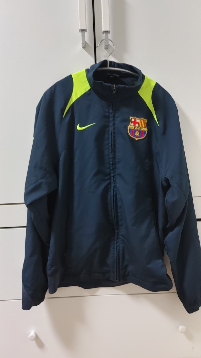 00s 나이키 바르셀로나 FC 바람막이 S 상품이미지1