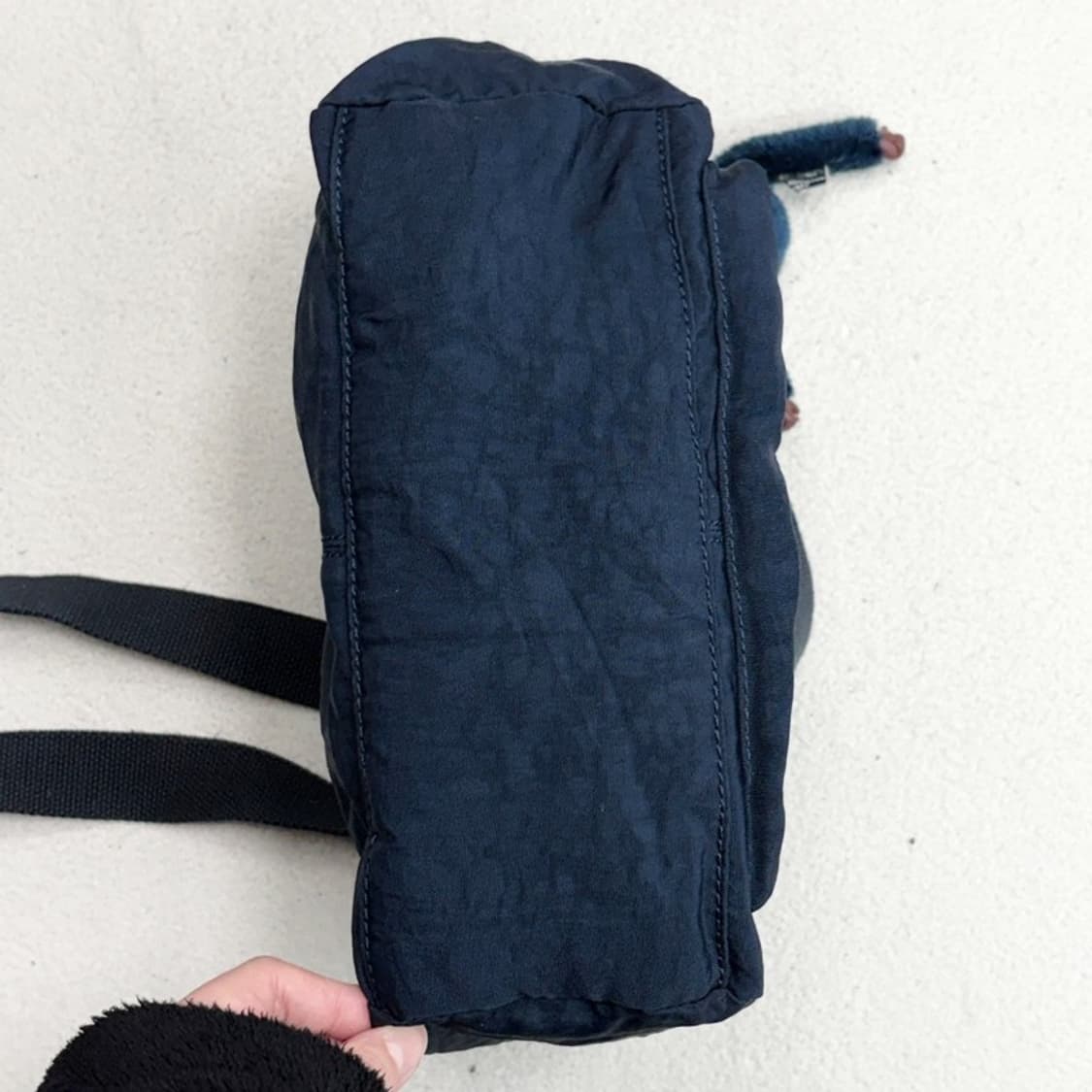 KIPLING 네이비 크로스백 상품이미지5