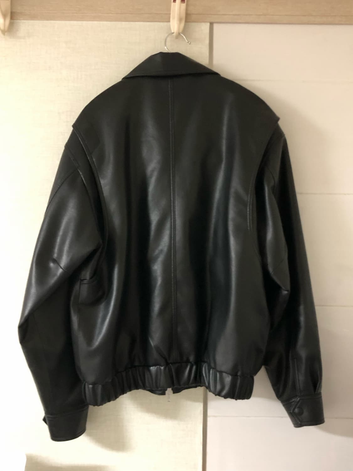 도프제이슨 오버핏 비건레더 보머 자켓 상품이미지3