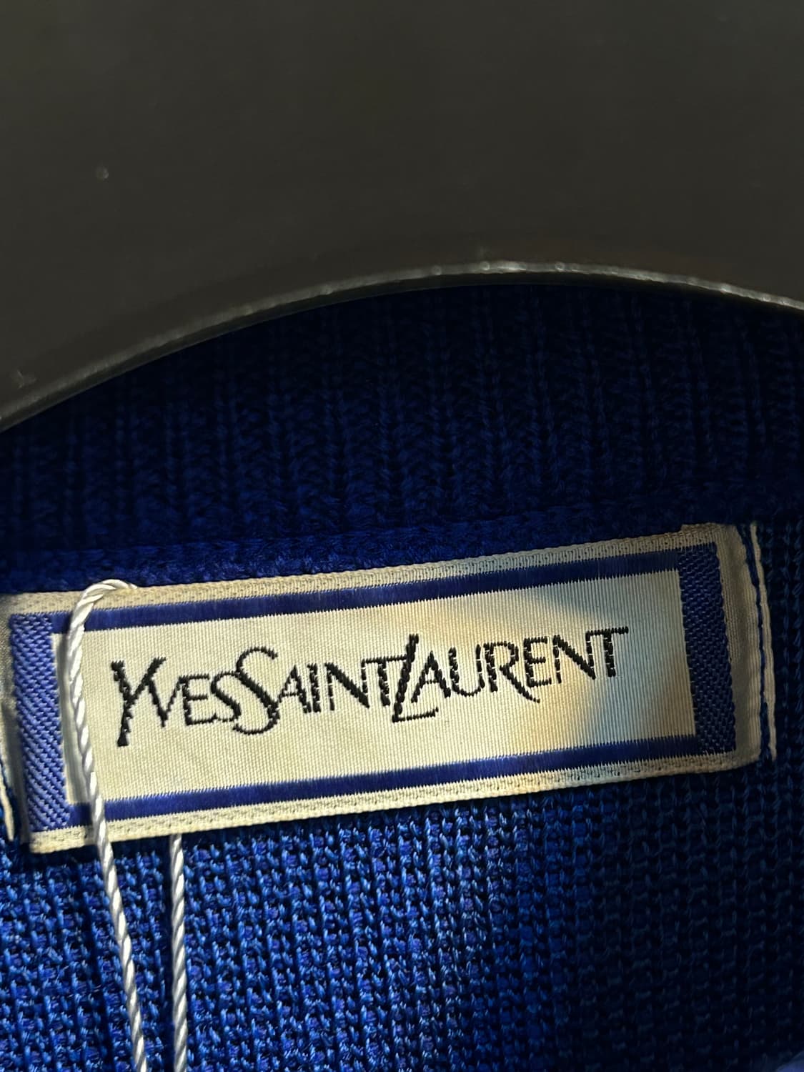 입생로랑 빈티지 로즈 엠보 니트 탑  상품이미지6