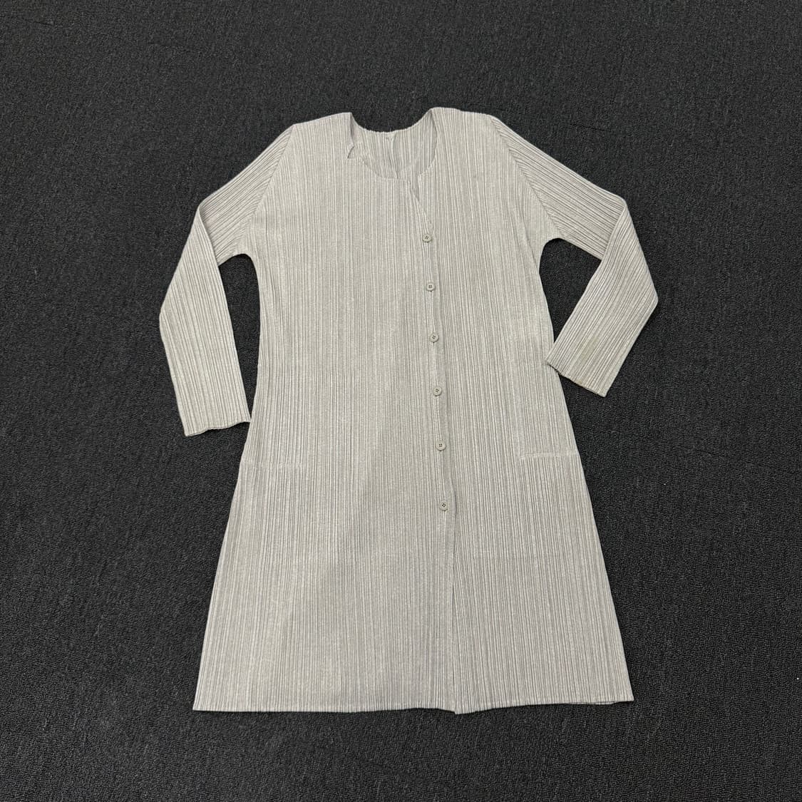 이세이미야케 플리츠플리즈 롱 가디건 상품이미지1