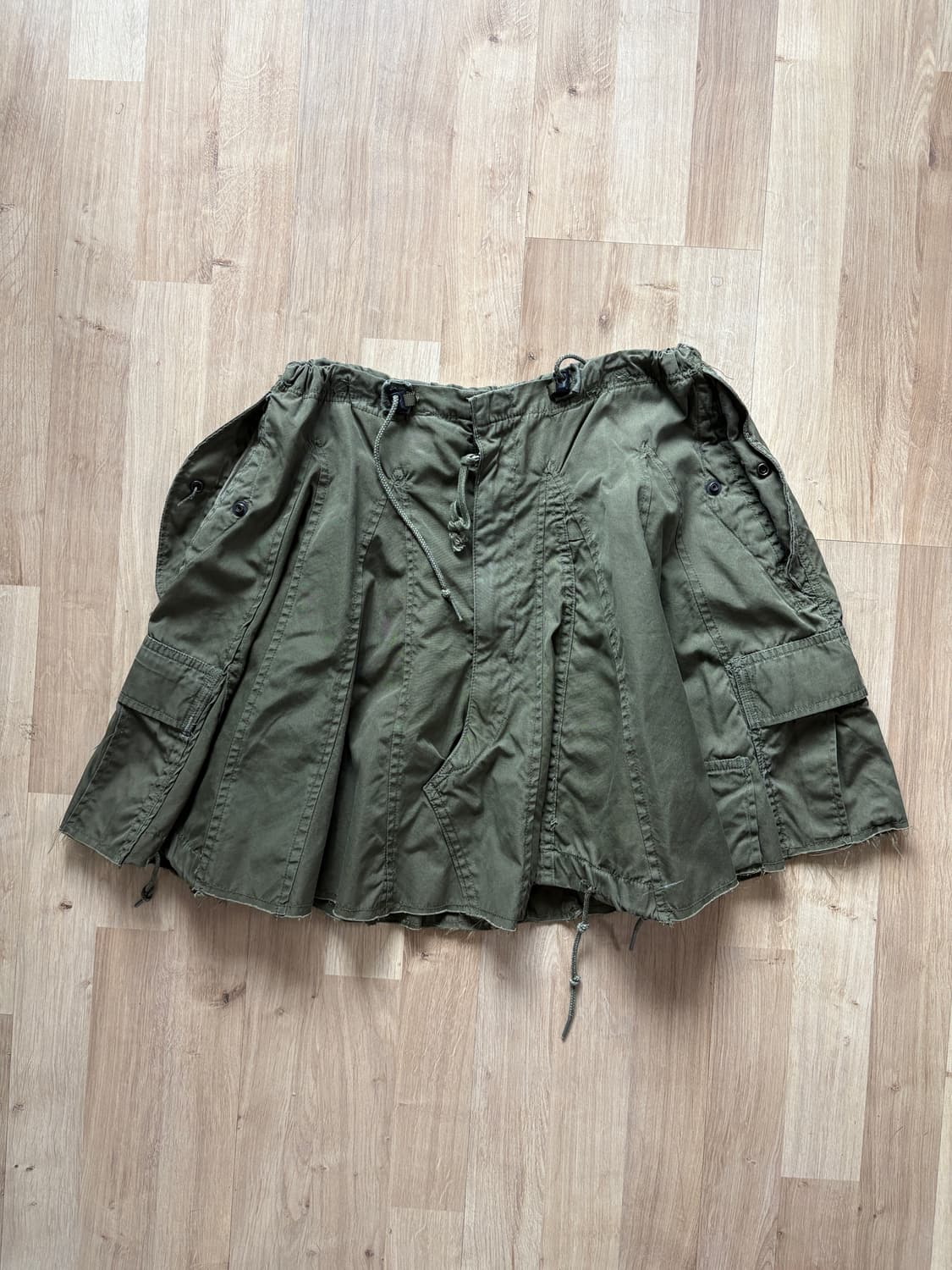 니들스 스커트 상품이미지1