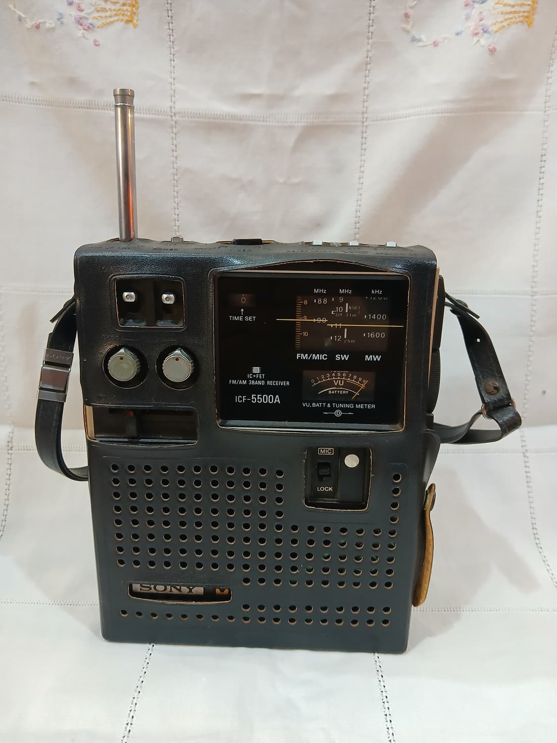 빈티지 소니 ICF-5500A FM/AM 3밴드 라디오 상품이미지2
