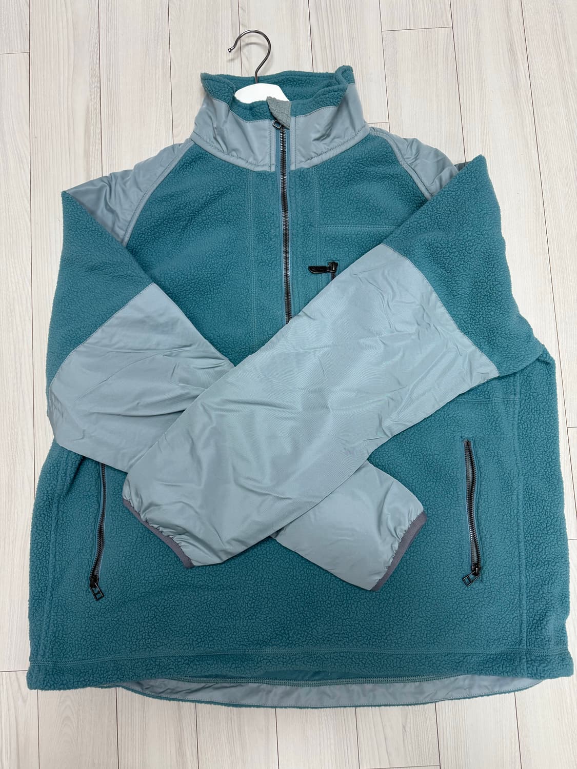 노스퍼플라벨 후리스 판매합니다 상품이미지3