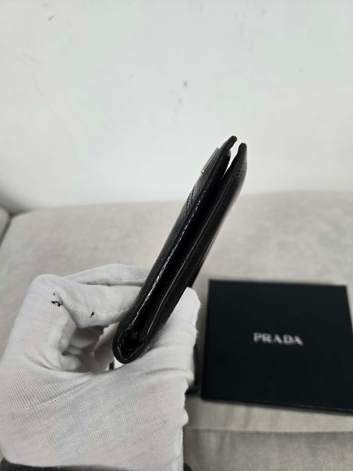 [보증서 정품]프라다 사피아노 반지갑 상품이미지1