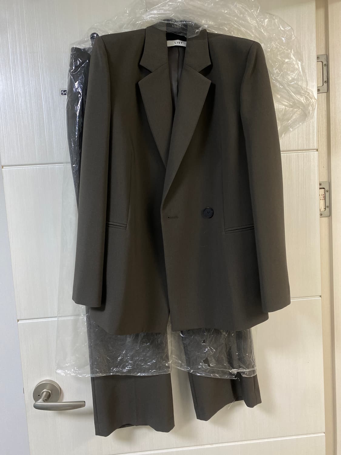 LIST 여자 정장 세트 (자켓+바지) 상품이미지1
