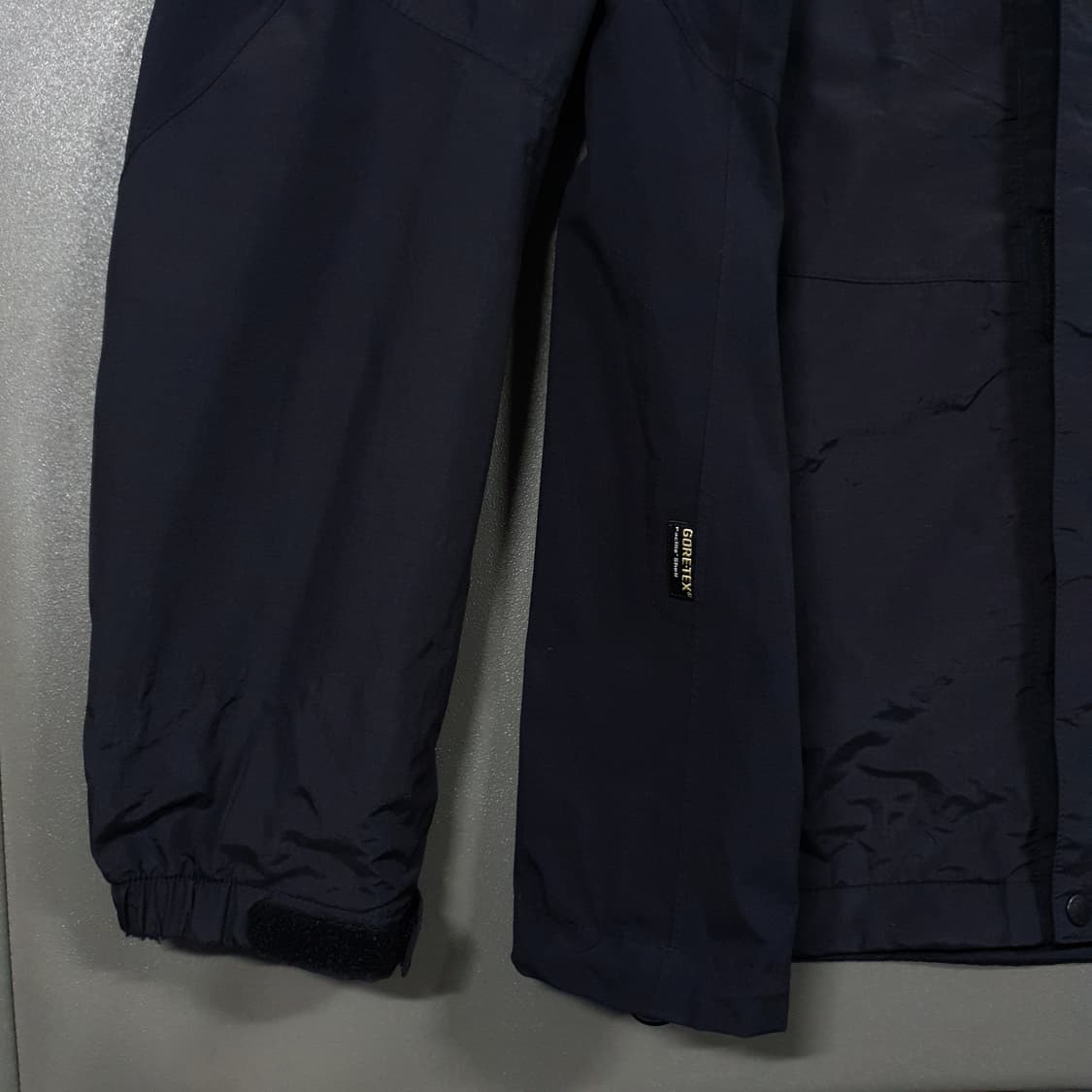 L) 코오롱스포츠 고어텍스 팩라이트쉘 투웨이 바람막이 마운틴 자켓 100 상품이미지5