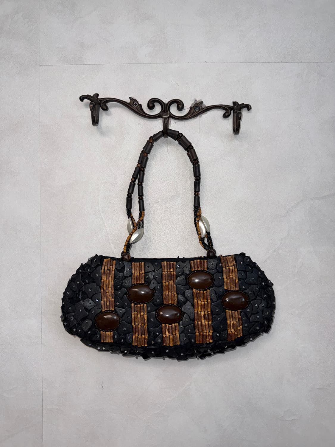 Black ethnic wood rattan shoulder bag 상품이미지1