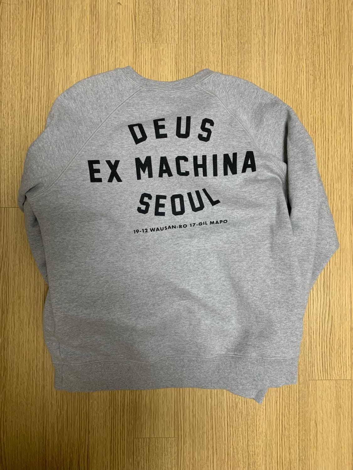 데우스 엑스 마키나 서울 회색 맨투맨m 상품이미지2