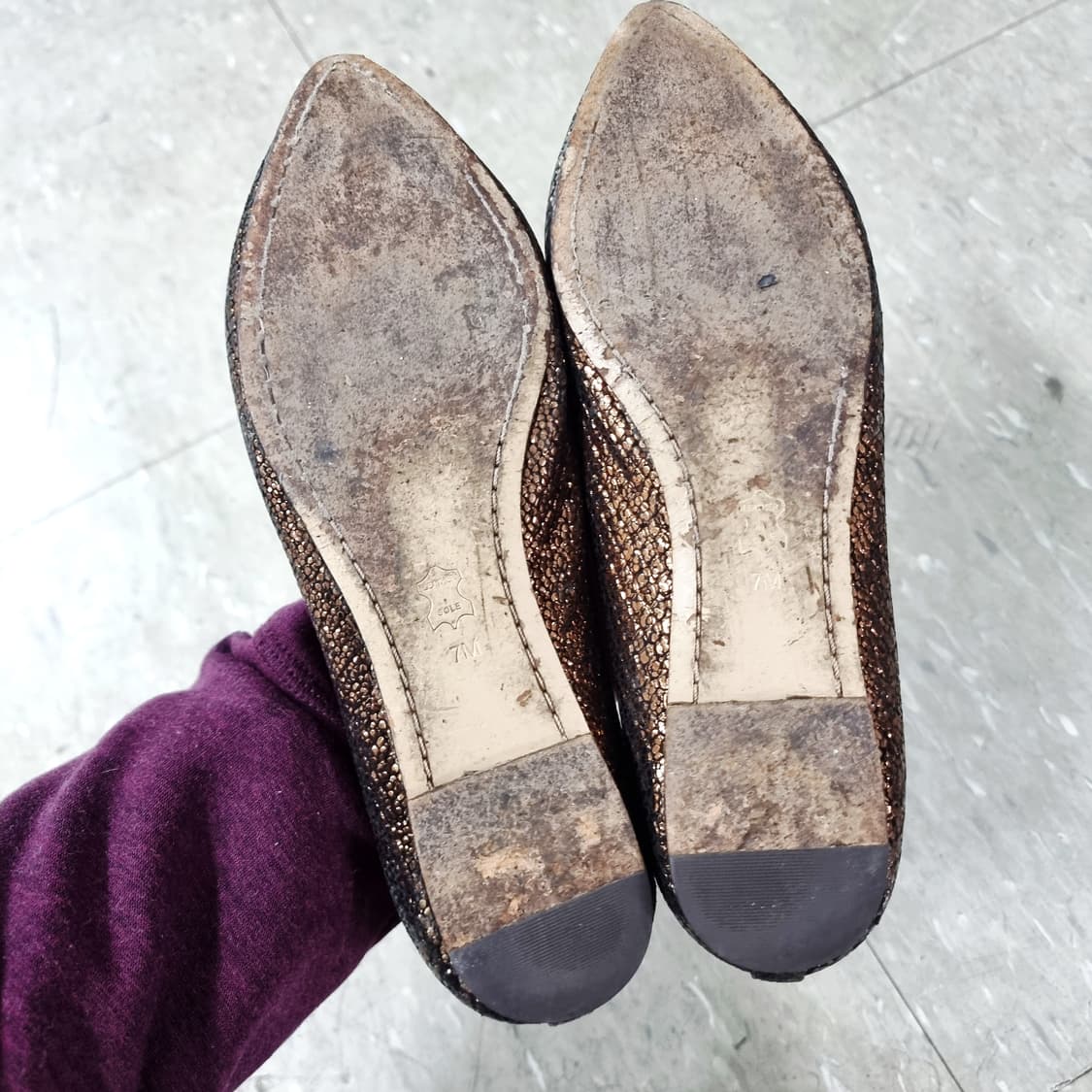 토리버치 큐빅장식 레더 가죽 플랫 단화 슈즈 구두 (240/표기7) 상품이미지8