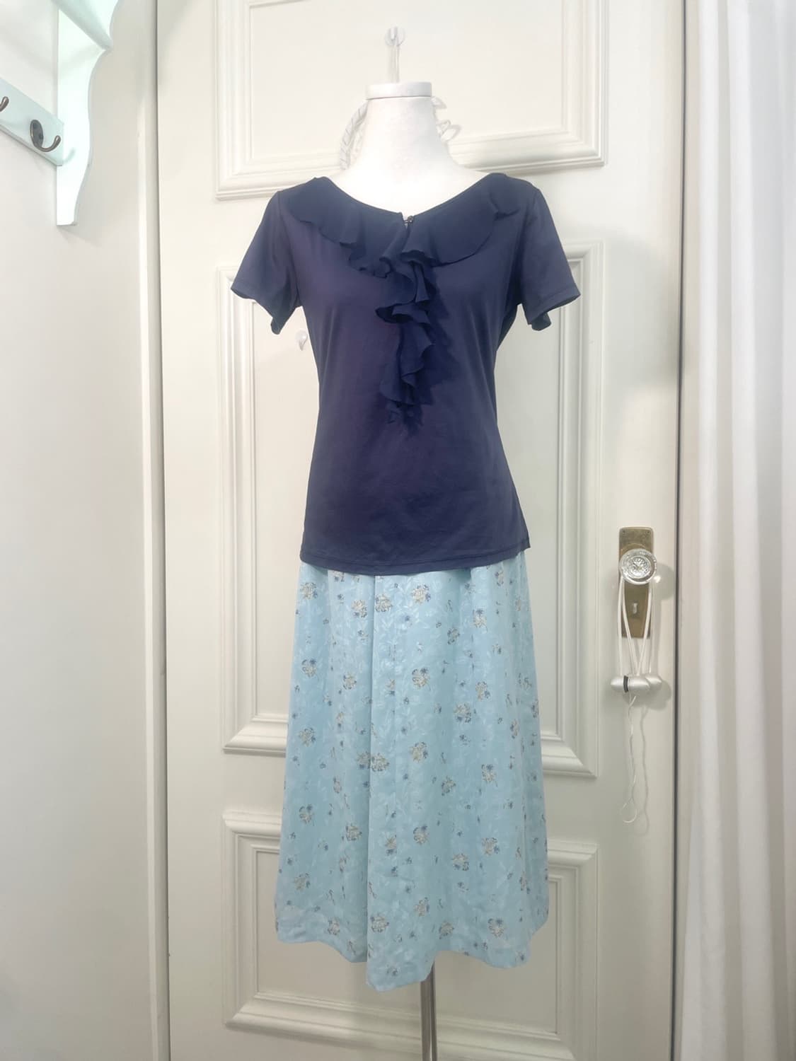 navy ruffle point summer half top 상품이미지3