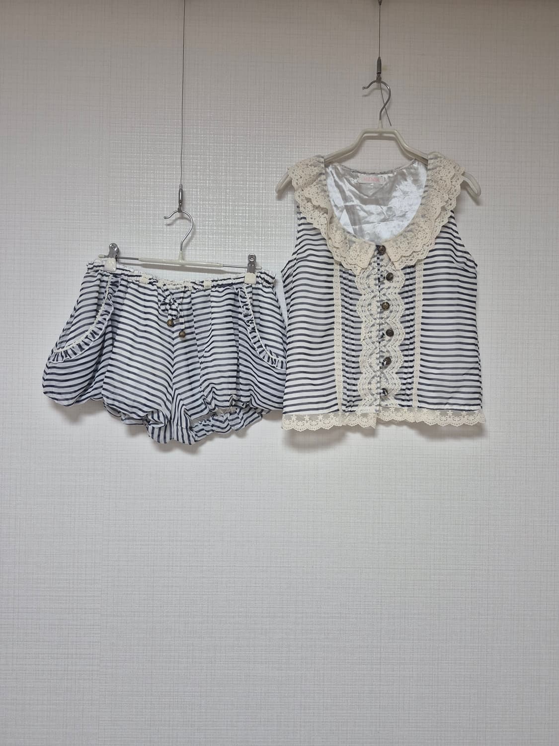 리즈리사 수선템 블루 스트라이프 셋업 상품이미지1