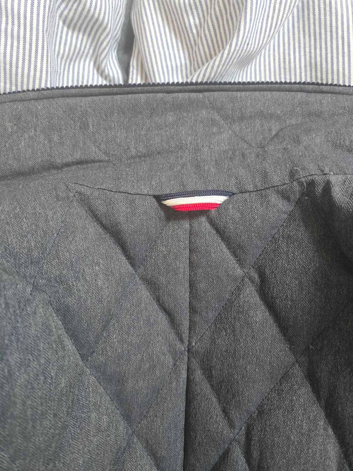 몽클레어 감마블루 퀼팅패딩 코트 상품이미지3