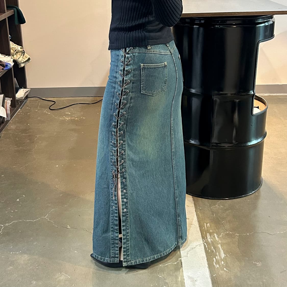 아일렛 디테일 데님 롱 스커트 상품이미지2