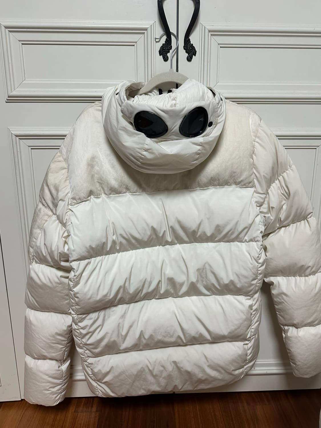 Cp company 시피 컴퍼니 nycra 패딩 팝니다 상품이미지3