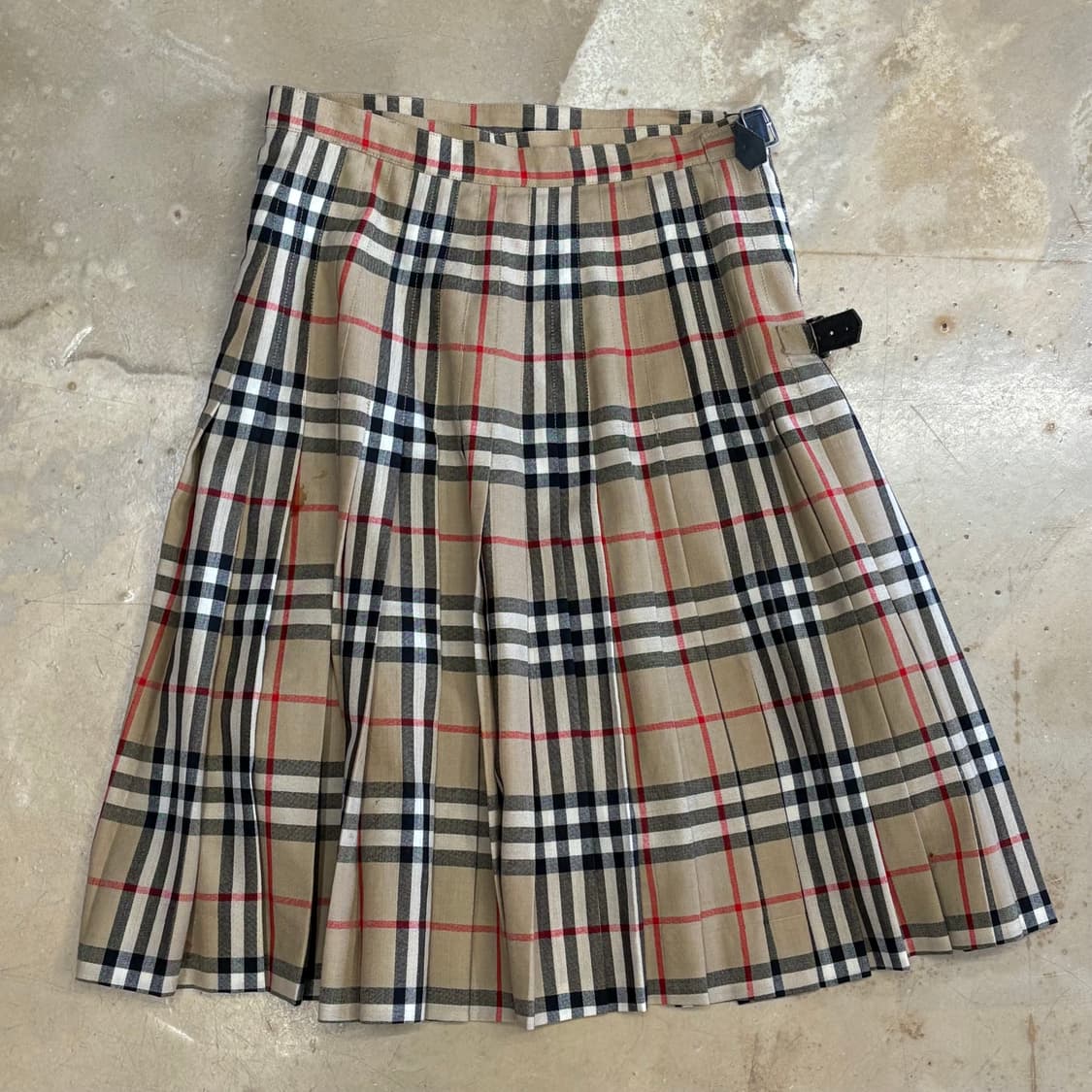 버버리 노바체크 버클 미디 스커트 상품이미지2