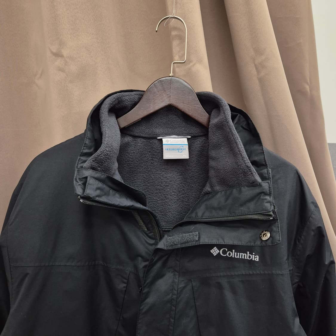 컬럼비아 블랙 바람막이 자켓 105 상품이미지2