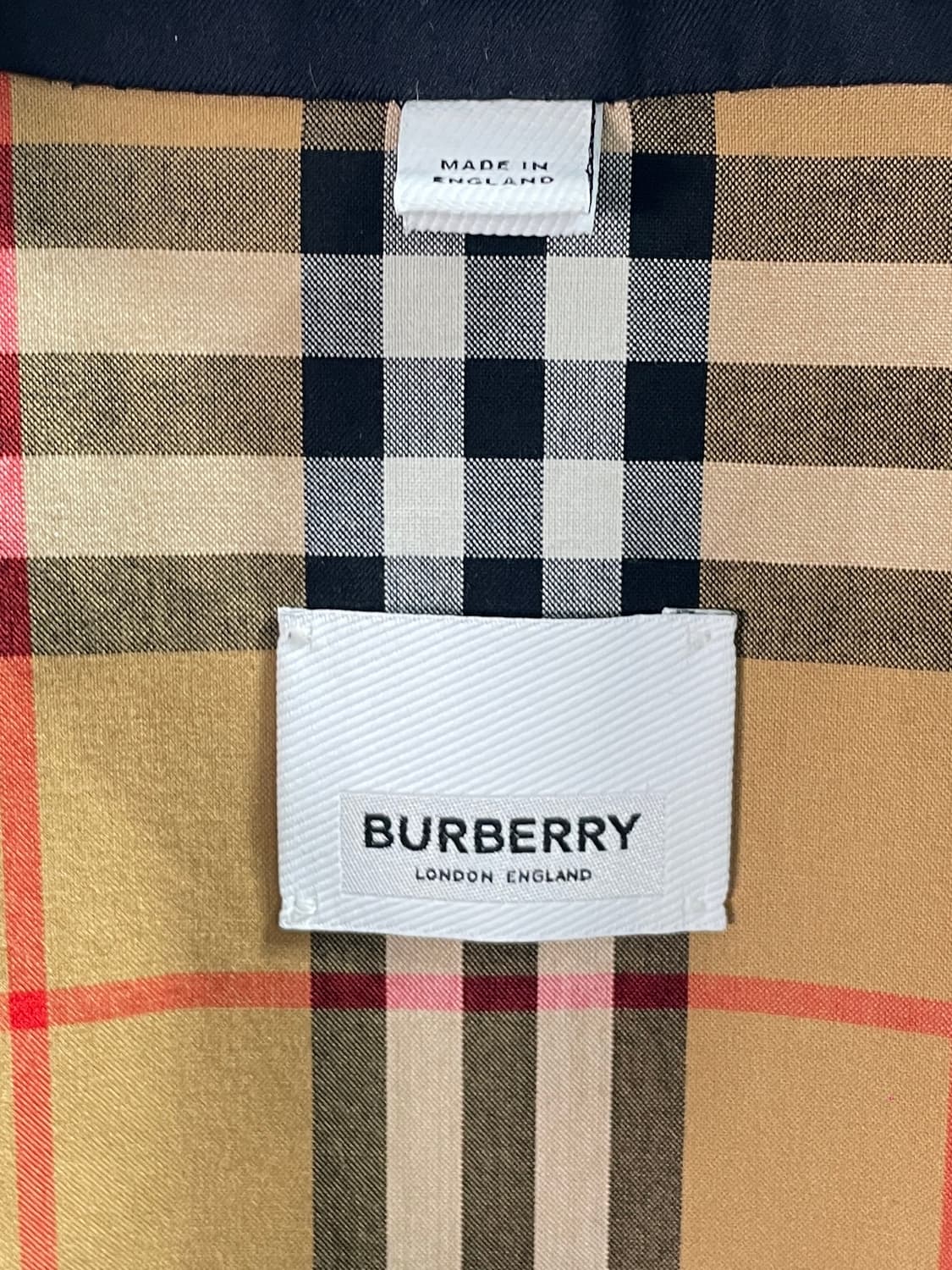 버버리 신형 캠든 네이비 싱글 트렌치코트 (on.359) 상품이미지7