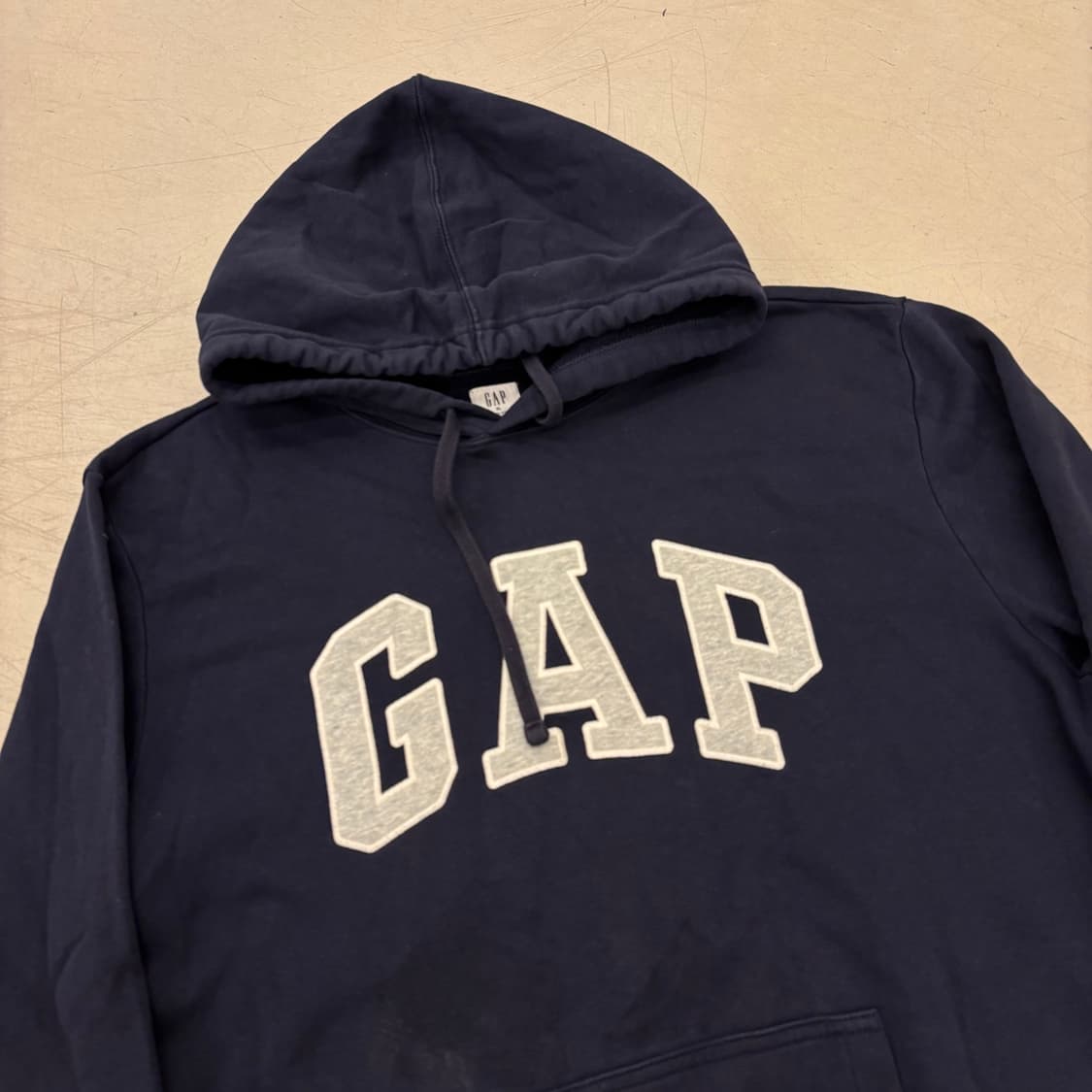 갭 빅로고 네이비 후드티 상품이미지2